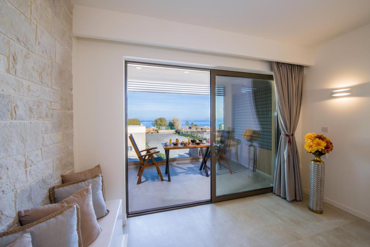 Agia Marina Lilium Luxury Suites מראה חיצוני תמונה